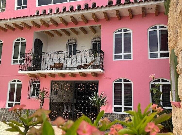 هتل Casona Lulá