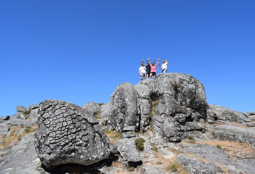 Отель Coliving The Valley Portugal With Coworking Space Open 24 7