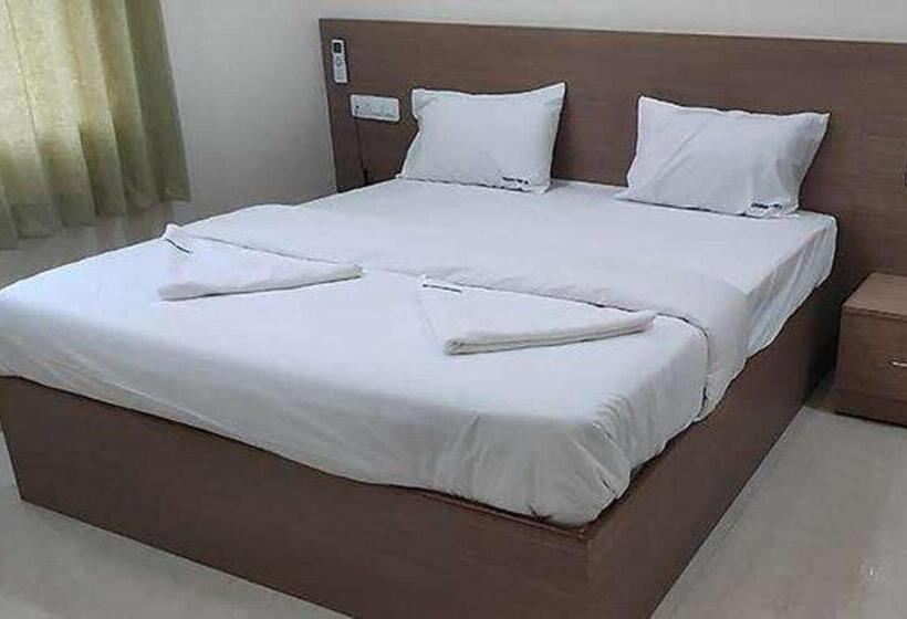 Fabhotel Karthikeya Residency   Tirupati Bus Stand   900m