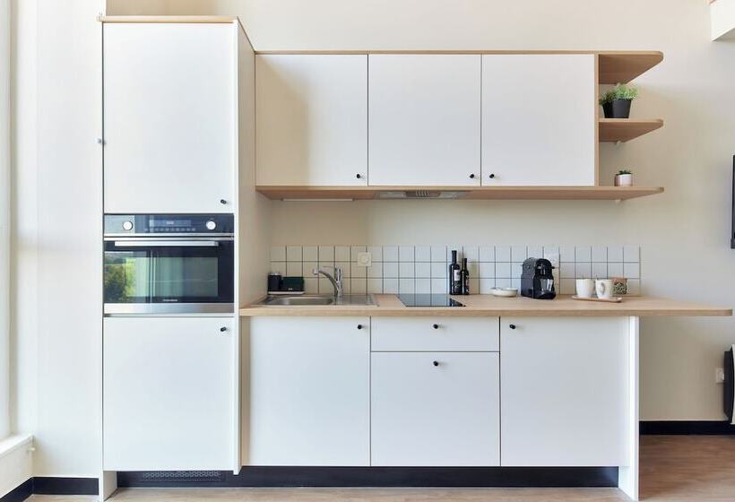هتل Hife Toulouse Labège