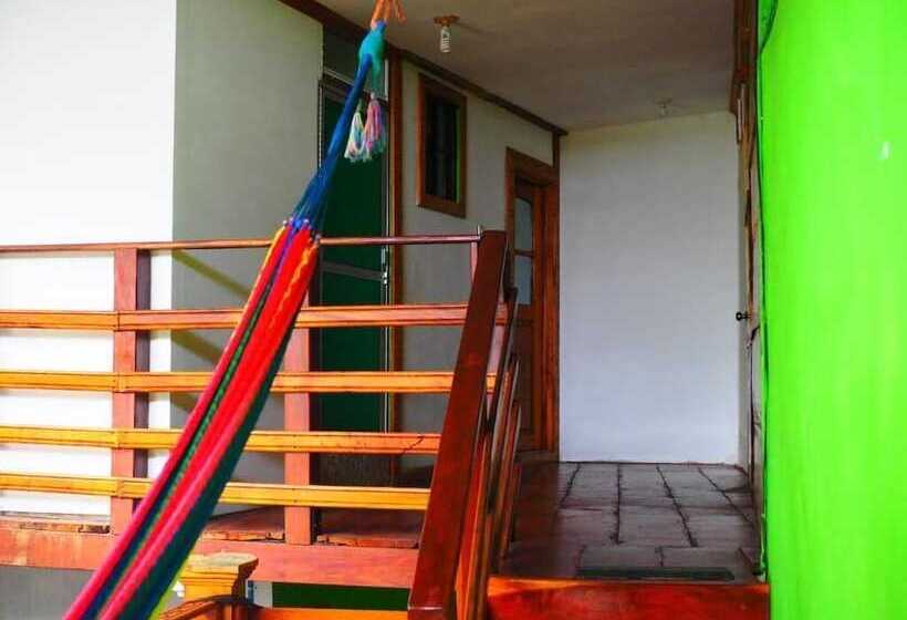 هتل Hostal Raices De Mi Pueblo