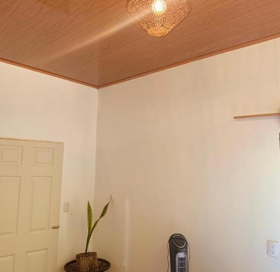 هتل Hostal Raices De Mi Pueblo