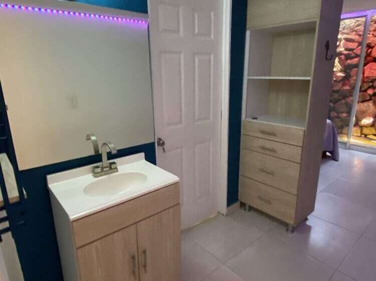 בית מלון כפרי Magnolias Jardin & Boutique Suites