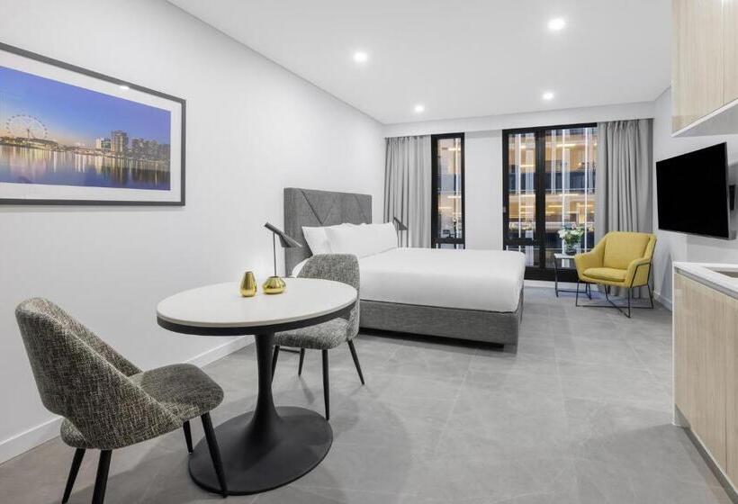 هتل Meriton Suites Melbourne
