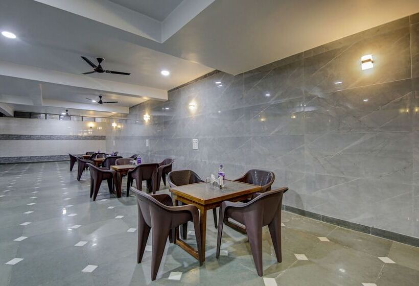 בית מלון כפרי Treebo Sai Village, Manesar