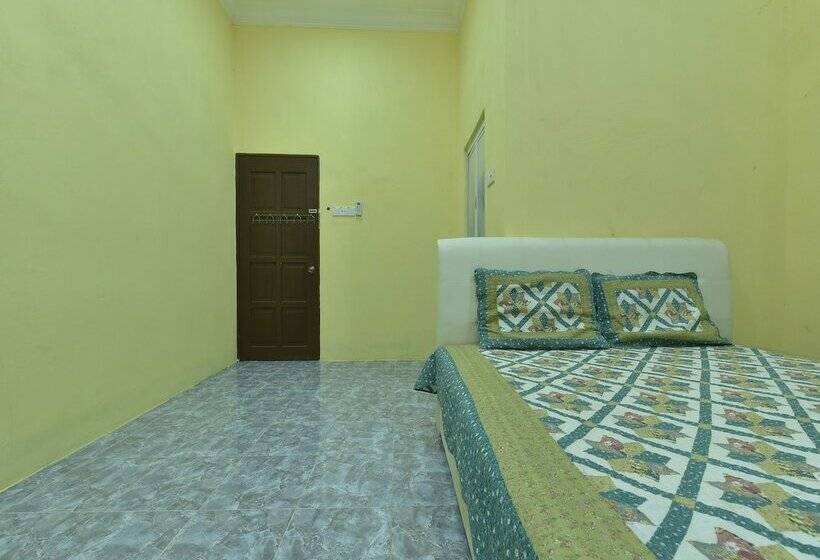 ペンション Casaria Besut By Oyo Rooms