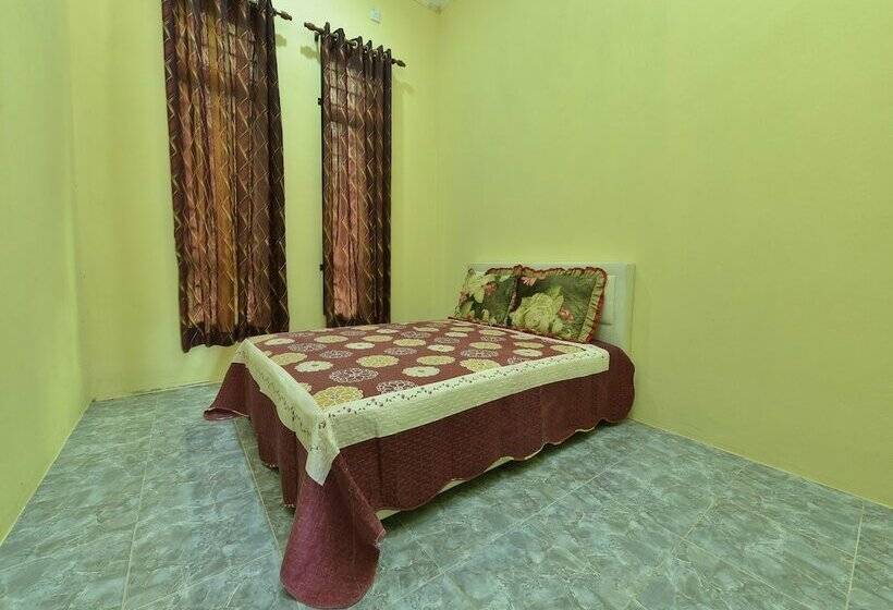 ペンション Casaria Besut By Oyo Rooms