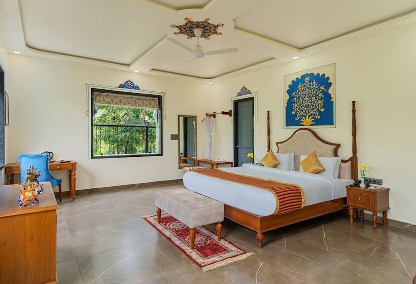 استراحتگاه Traavista Aravali Mahal