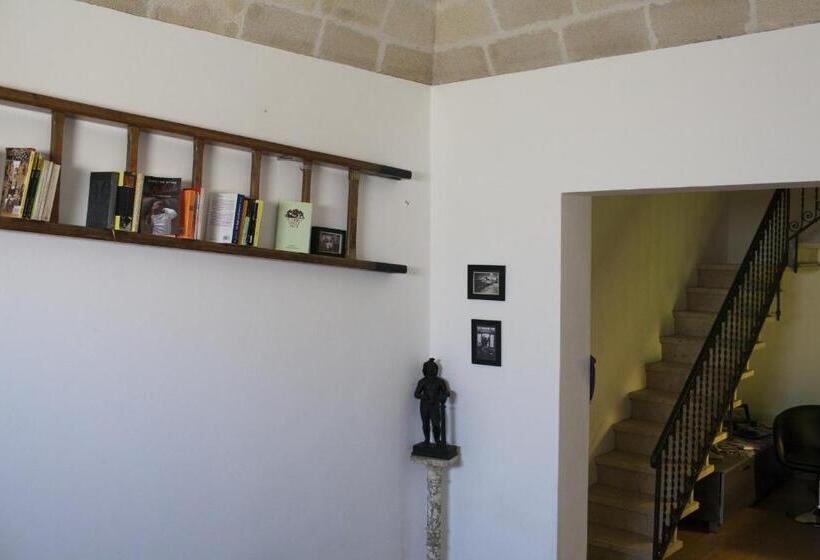 تختخواب و صبحانه Area 12 Bb