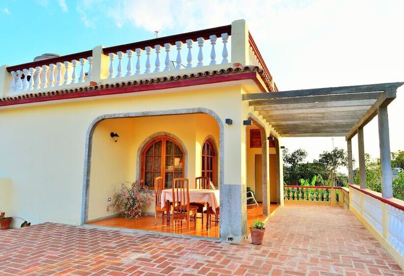 تختخواب و صبحانه Hostal Cuba