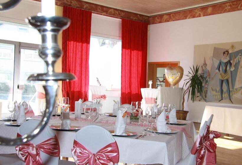 Отель Adam & Eva Gasthof Paradies Mit