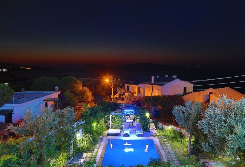 هتل Arya Karaburun