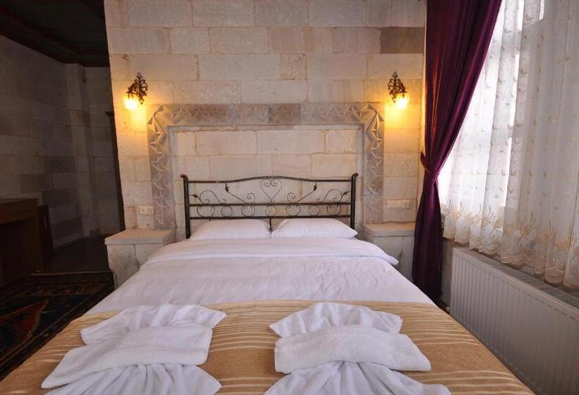 هتل Cappadocia Stone Palace