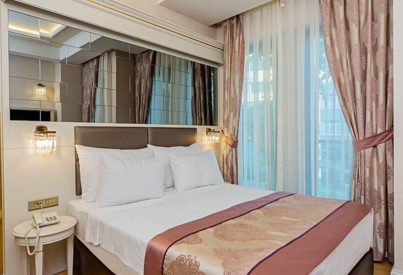 Fotos del hotel Grand Naki:  4