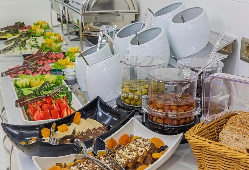 Fotos del hotel Grand Naki:  52