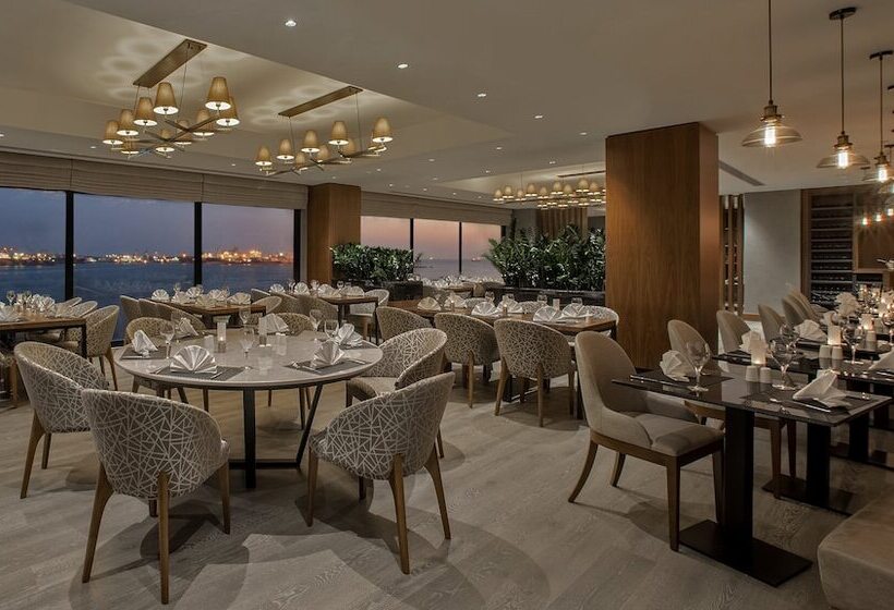 Fotos del hotel Holiday Inn Istanbul  Tuzla Bay, An Ihg:  26