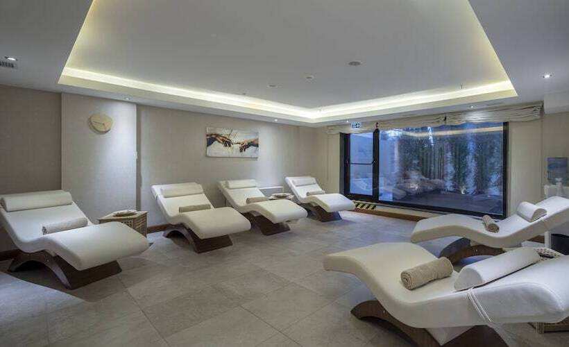 Fotos del hotel Holiday Inn Istanbul  Tuzla Bay, An Ihg:  4