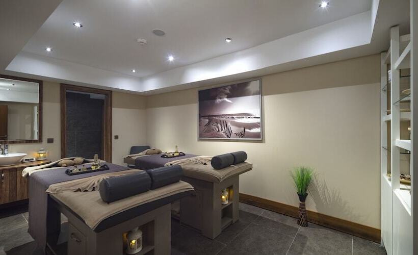 Fotos del hotel Holiday Inn Istanbul  Tuzla Bay, An Ihg:  3