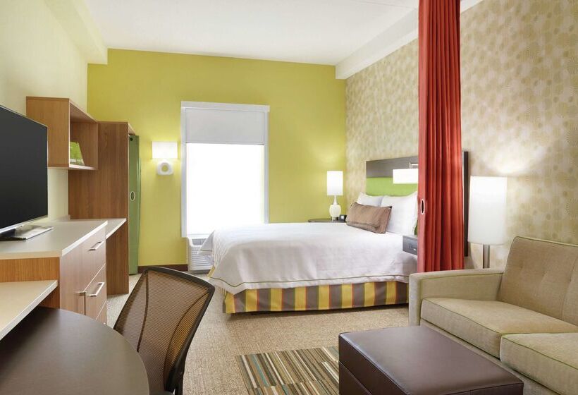 هتل Home2 Suites By Hilton Charlotte Airport
