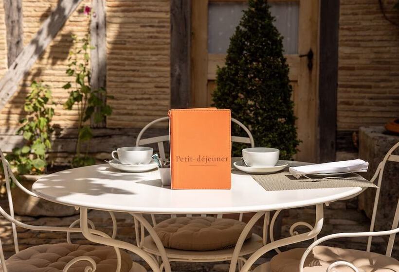 هتل Le Champ Des Oiseaux Hôtel & Spa