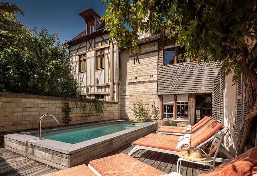 هتل Le Champ Des Oiseaux Hôtel & Spa