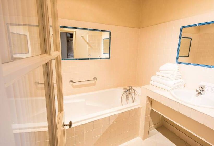 هتل Le Champ Des Oiseaux Hôtel & Spa