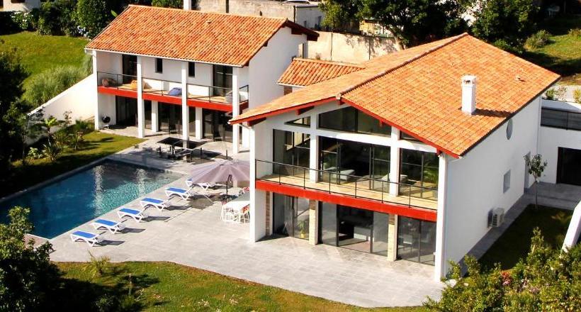 هتل Villa Cenitz Lafitenia Resort