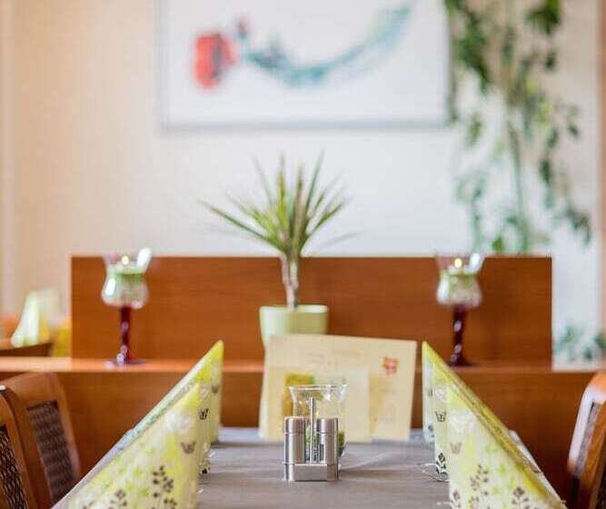 ホテル Zur Brücke