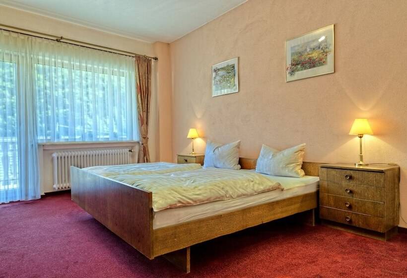 ホテル Zur Brücke