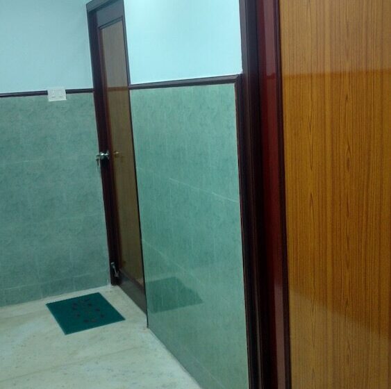 پانسیون Thangam Balaji Guest House  Near Us Consulate