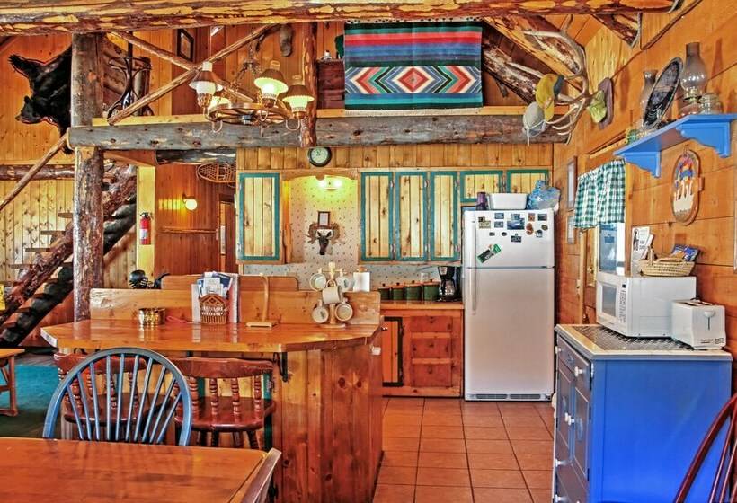 Authentic Cabin W/ Hot Tub In The San Juan Mtns!