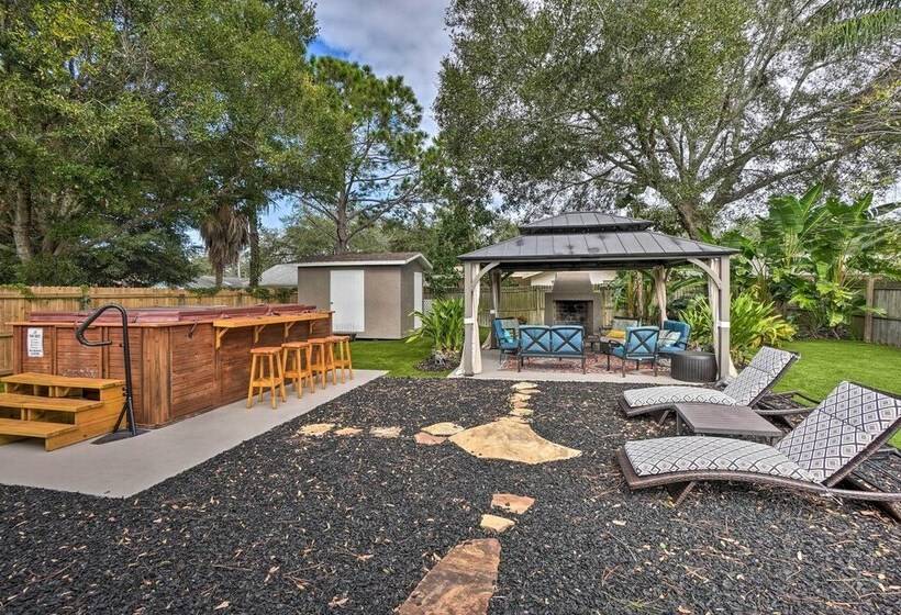 Beachy Palm Harbor Escape: Swim Spa Pool & Gazebo