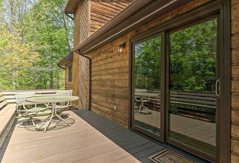 Cozy Cabin W/ Mtn Views,  7 Mi To Weaverville!