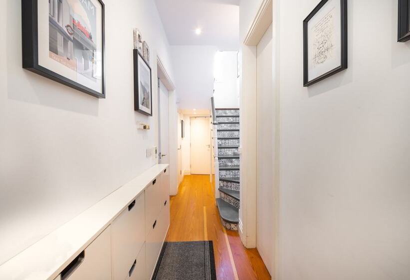 Delightful Family Home With Garden In Balham By Underthedoormat