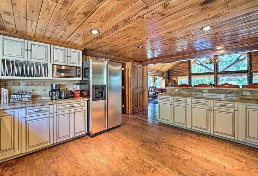 Fish Creek Ranch In Dolores: Hot Tub & Game Room