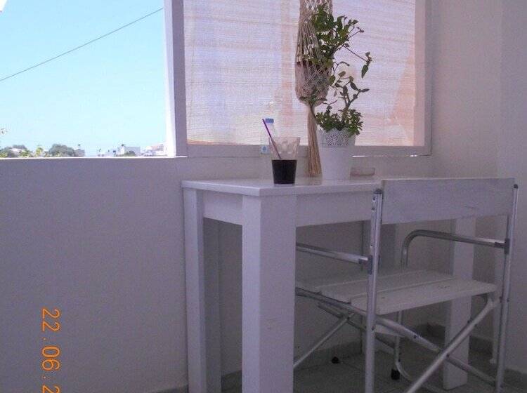 Garifalia Studio S