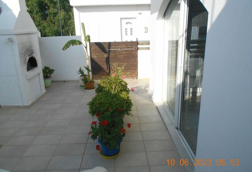 Garifalia Studio S