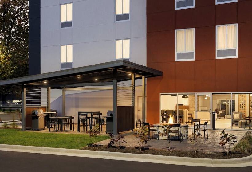 هتل Candlewood Suites Mcpherson, An Ihg