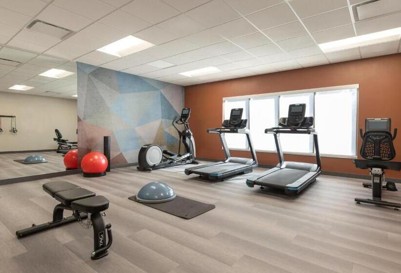 هتل Candlewood Suites Mcpherson, An Ihg