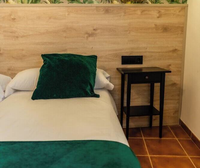 בית מלון כפרי Hostal El Bomba