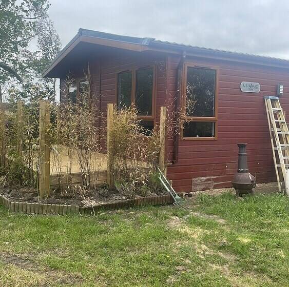 هتل Immaculate 3 Bed Lodge In Otley