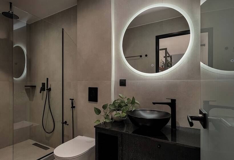 Отель Theta Boutique