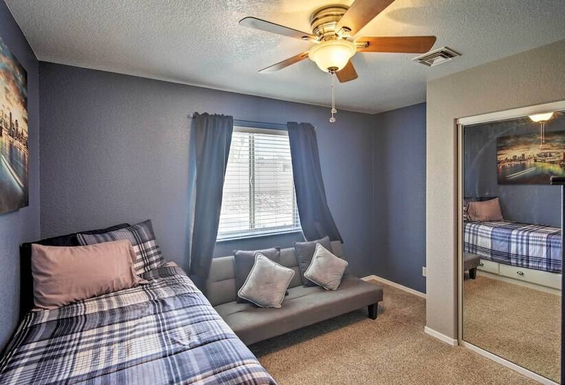 Lake Havasu City Retreat W/ Patio & Grill