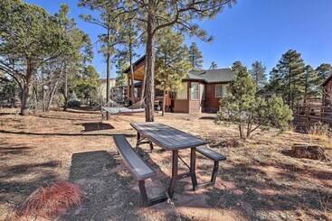 Luxe Cabin W/ Deck & Fenced Yard In Lakeside!
