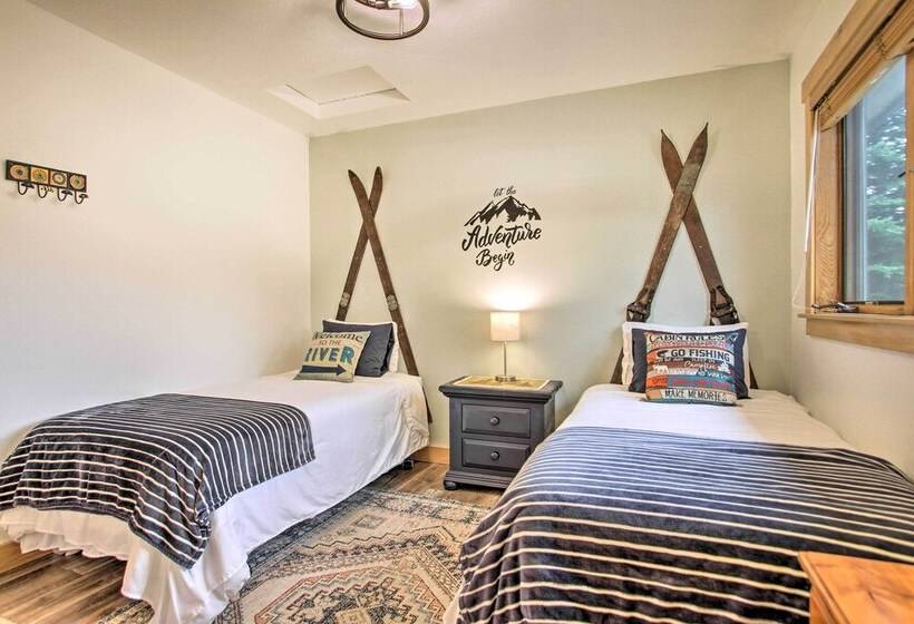 Moose Haven  Getaway: 6 Mi To Big Sky Slopes