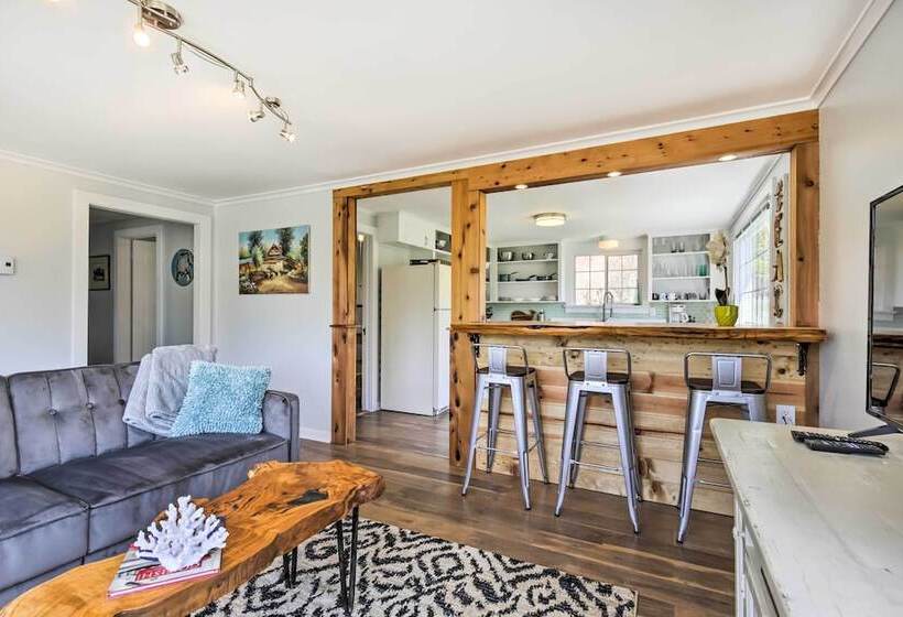 Salty Dog Cottage In Netarts W/ Deck