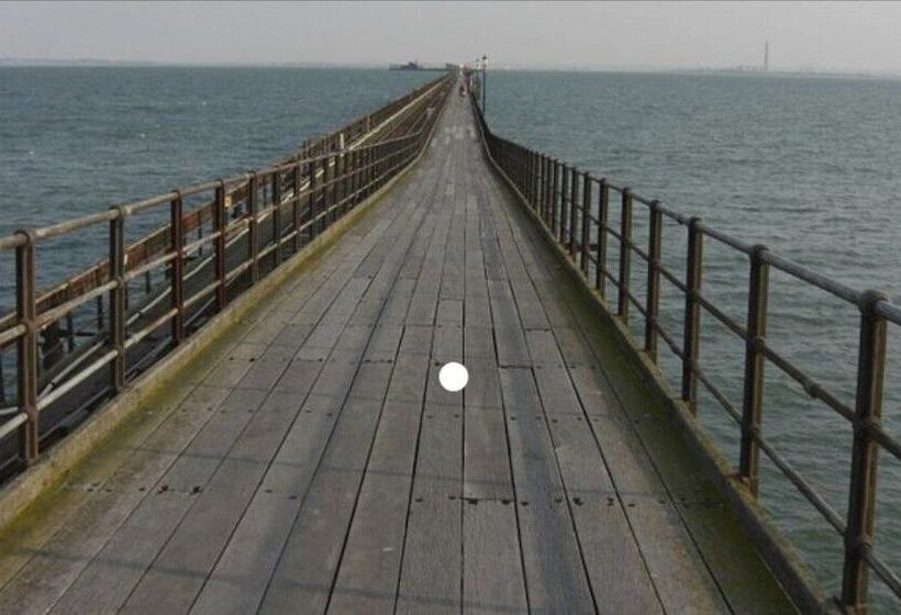 پانسیون Silverdale House