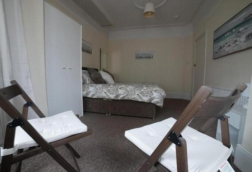 پانسیون Silverdale House