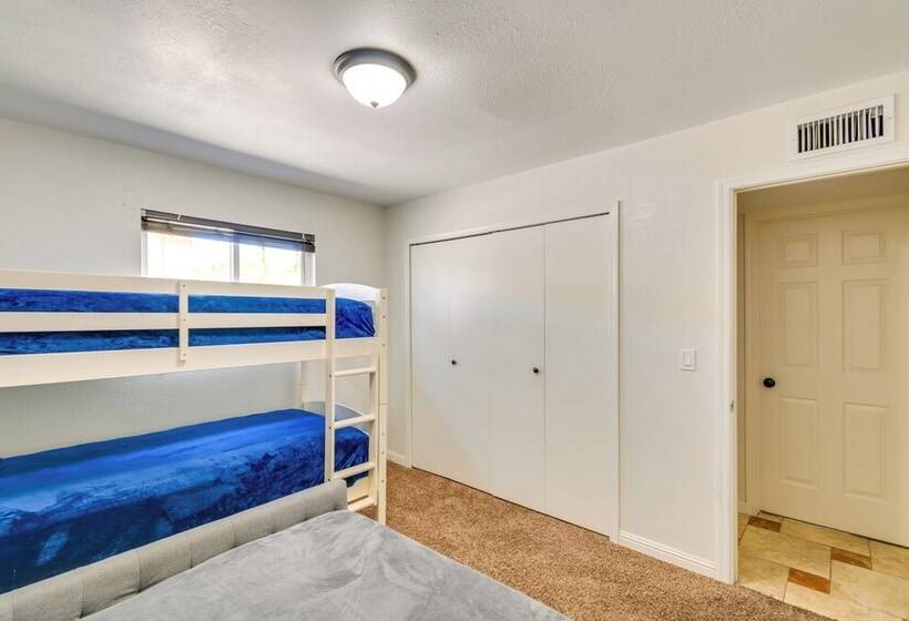 Lake Havasu City Escape W/ Pool, 5 Mi To Marina