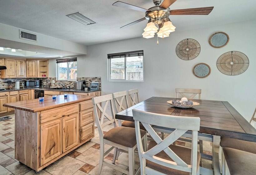 Lake Havasu City Escape W/ Pool, 5 Mi To Marina